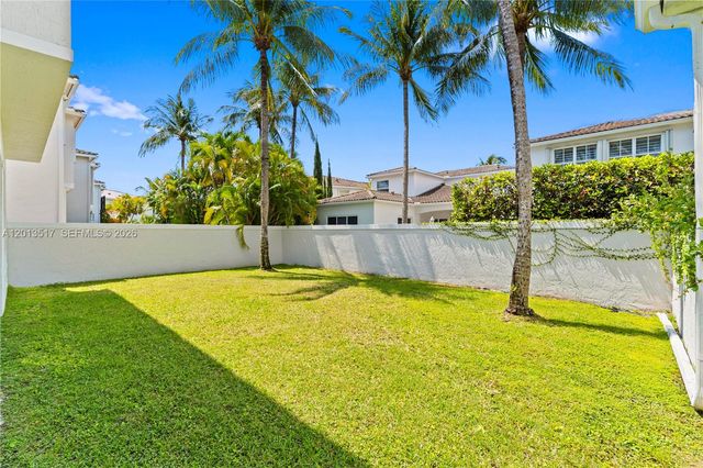 3188 NE 211th Ter, Aventura, FL 33180