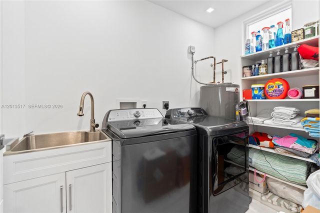 3188 NE 211th Ter, Aventura, FL 33180