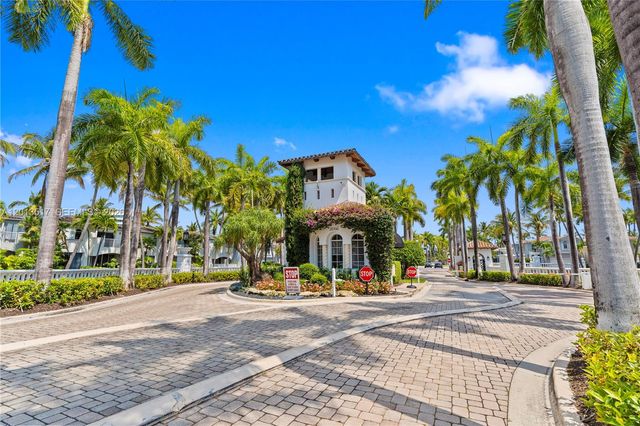 3188 NE 211th Ter, Aventura, FL 33180