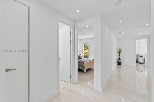 3188 NE 211th Ter, Aventura, FL 33180