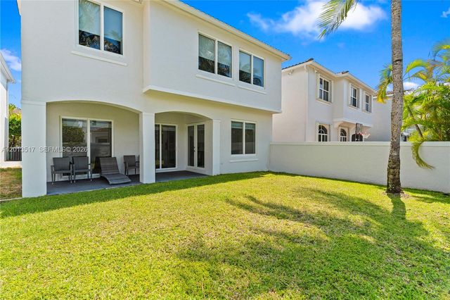 3188 NE 211th Ter, Aventura, FL 33180