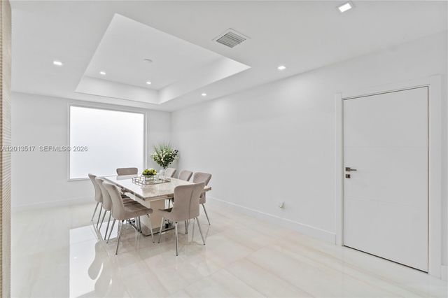 3188 NE 211th Ter, Aventura, FL 33180