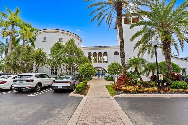 3188 NE 211th Ter, Aventura, FL 33180