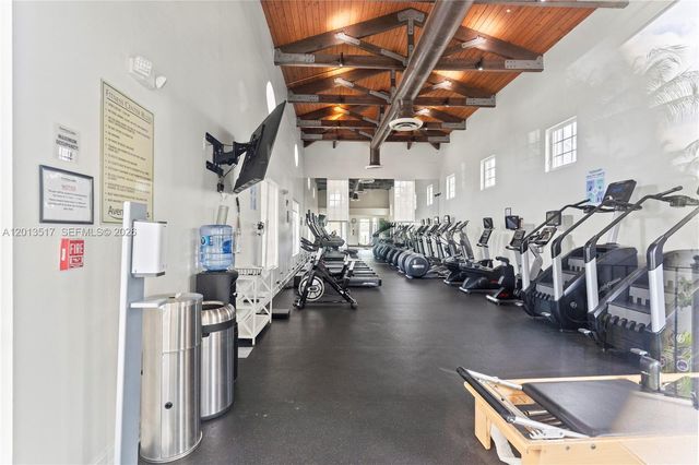3188 NE 211th Ter, Aventura, FL 33180