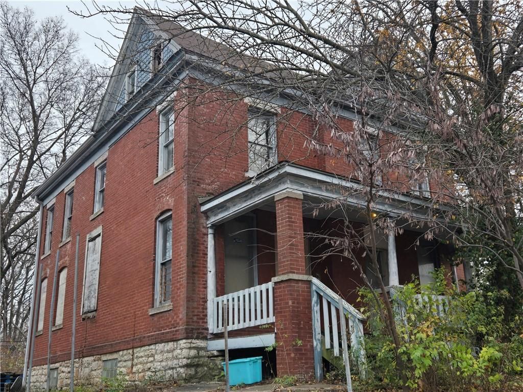 3549 Paseo Boulevard, Kansas City, MO 64109