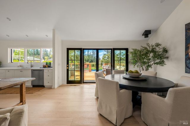 340 White Cottage Rd S, Angwin, CA 94508