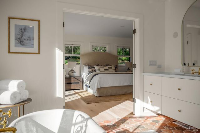 340 White Cottage Rd S, Angwin, CA 94508