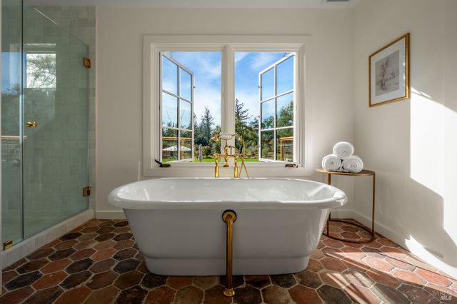 340 White Cottage Rd S, Angwin, CA 94508