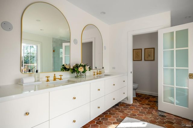 340 White Cottage Rd S, Angwin, CA 94508