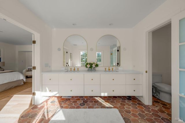 340 White Cottage Rd S, Angwin, CA 94508