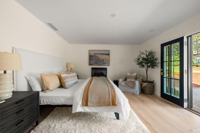 340 White Cottage Rd S, Angwin, CA 94508