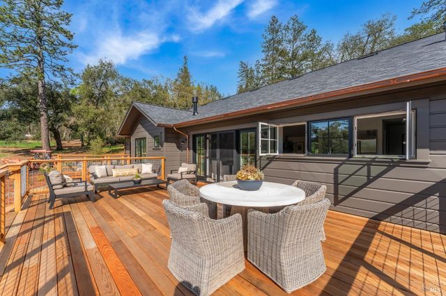 340 White Cottage Rd S, Angwin, CA 94508