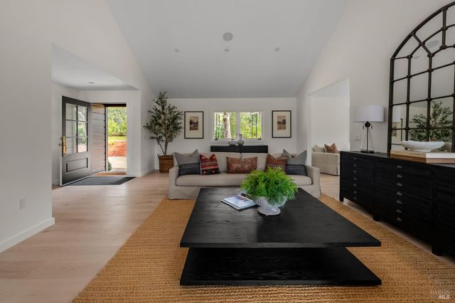 340 White Cottage Rd S, Angwin, CA 94508