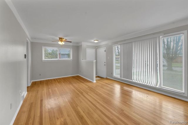 26800 Van Buren Road, Dearborn Heights, MI 48127