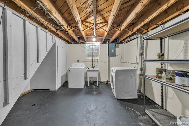 26800 Van Buren Road, Dearborn Heights, MI 48127