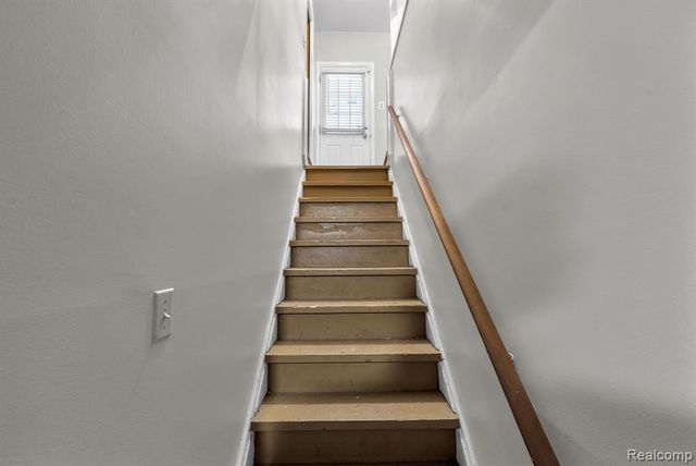 26800 Van Buren Road, Dearborn Heights, MI 48127