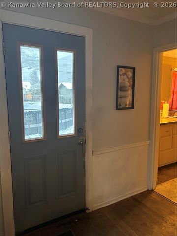 4628 Washington Avenue Se, Charleston, WV 25304