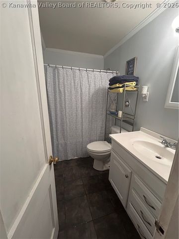 4628 Washington Avenue Se, Charleston, WV 25304