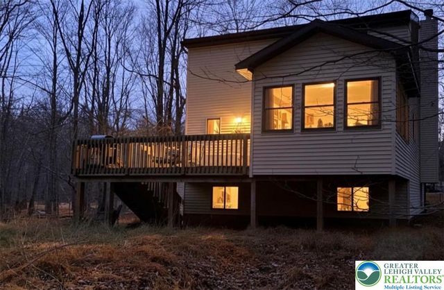 19 Livingston Lane, Clifton Twp, PA 18424