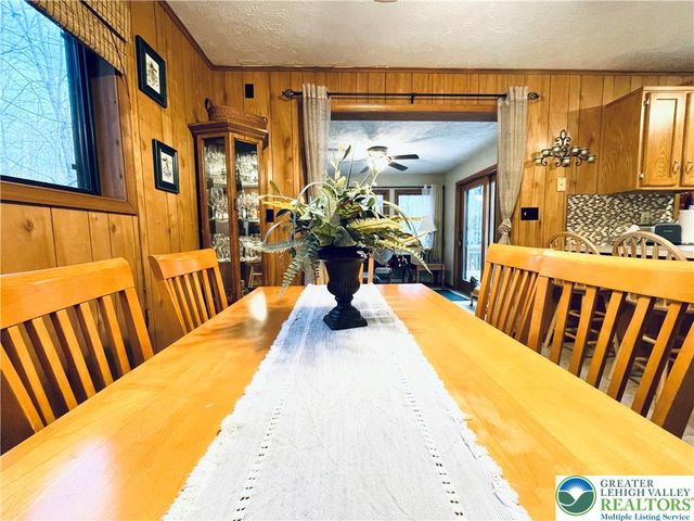19 Livingston Lane, Clifton Twp, PA 18424