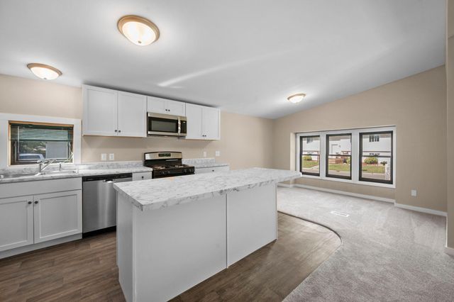 1989 Cardinal Drive, Centerville, MN 55038