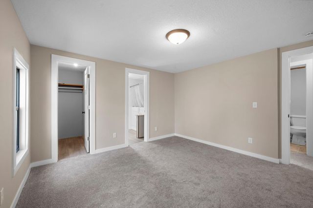 1989 Cardinal Drive, Centerville, MN 55038