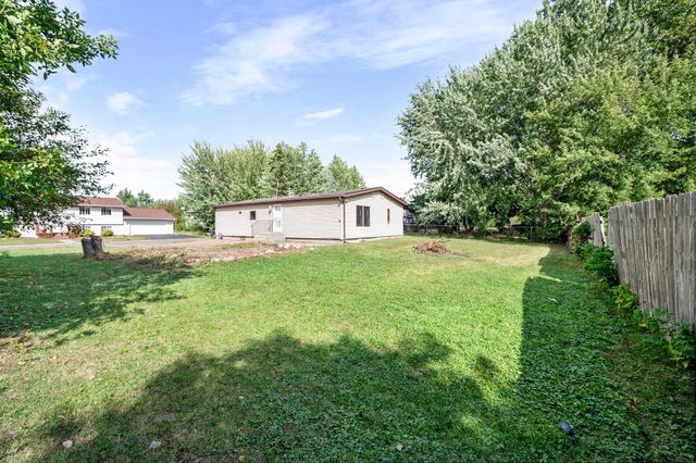 1989 Cardinal Drive, Centerville, MN 55038