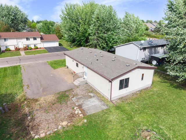 1989 Cardinal Drive, Centerville, MN 55038