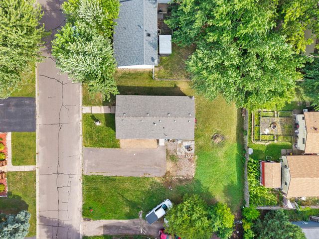 1989 Cardinal Drive, Centerville, MN 55038