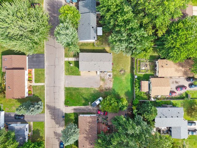 1989 Cardinal Drive, Centerville, MN 55038