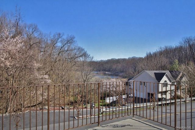 193 Buckshollow Road, Mahopac, NY 10541