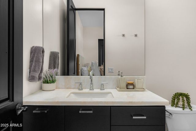 6650 N HILLSIDE Drive, Paradise Valley, AZ 85253