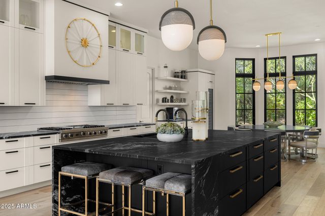 6650 N HILLSIDE Drive, Paradise Valley, AZ 85253