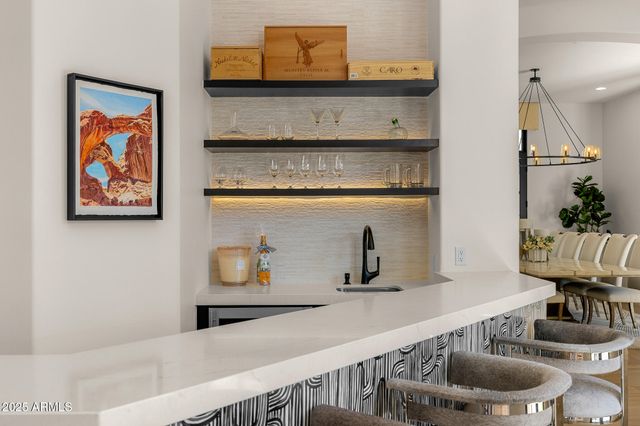 6650 N HILLSIDE Drive, Paradise Valley, AZ 85253