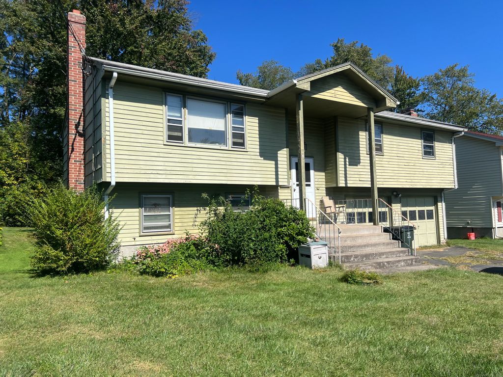 38 Mildred Road, West Hartford, CT 06107