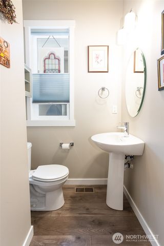 6930 Red Ridge Drive #B, Lynden, WA 98264