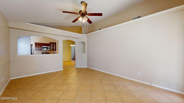 1819 Shreya Street, El Paso, TX 79928