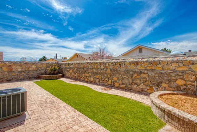 1819 Shreya Street, El Paso, TX 79928