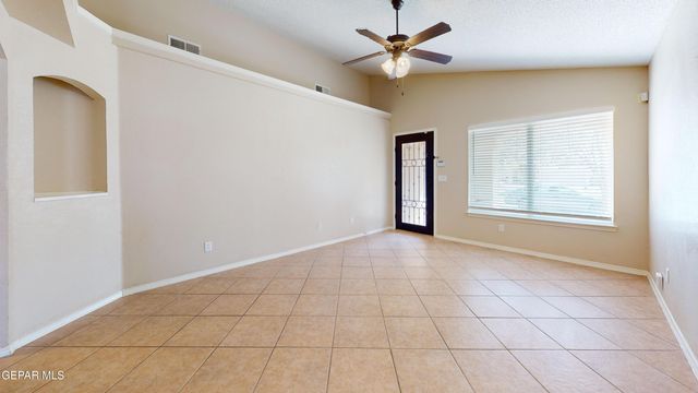 1819 Shreya Street, El Paso, TX 79928