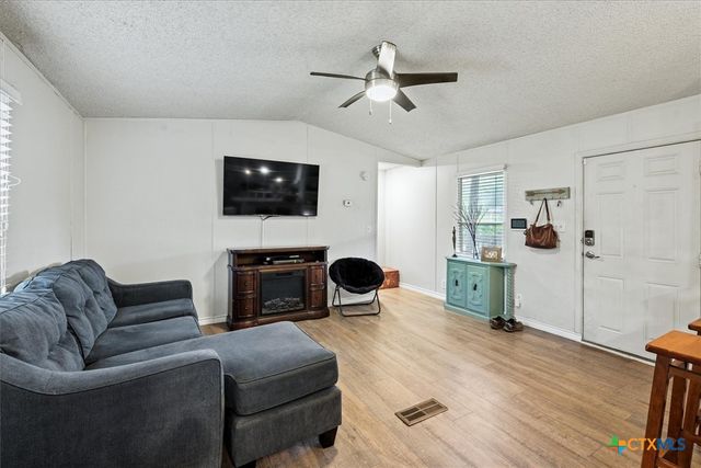 272 Quail Ridge Drive, Kyle, TX 78640