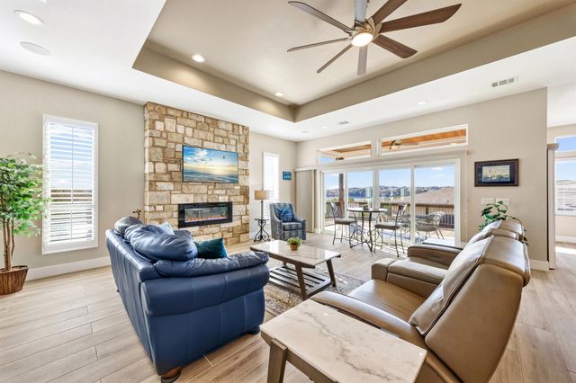 2702 Cumberland CV, Lago Vista, TX 78645