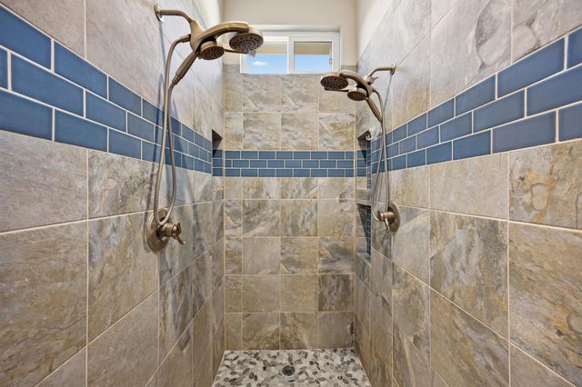 2702 Cumberland CV, Lago Vista, TX 78645