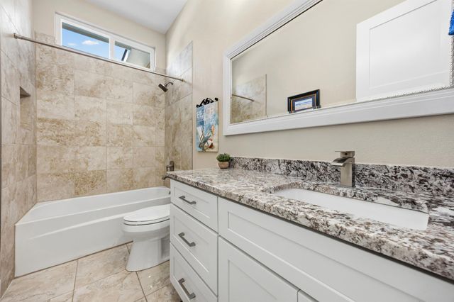 2702 Cumberland CV, Lago Vista, TX 78645