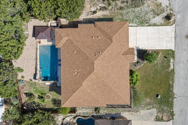 2702 Cumberland CV, Lago Vista, TX 78645