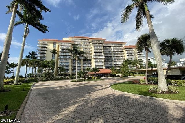 180 Seaview CT 111, Marco Island, FL 34145