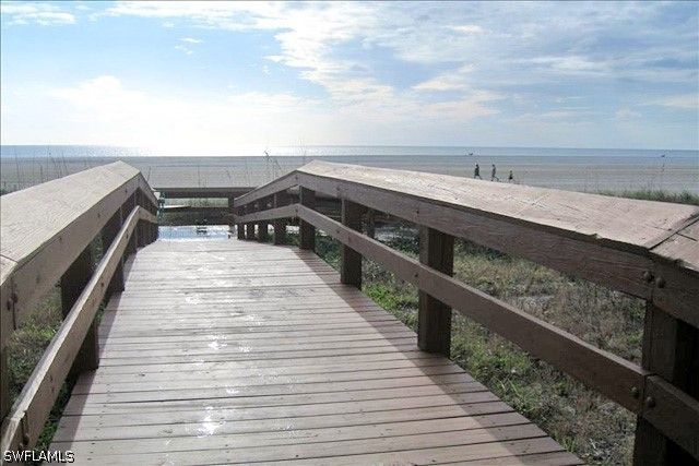 180 Seaview CT 111, Marco Island, FL 34145
