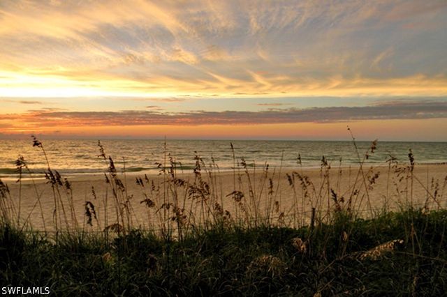 180 Seaview CT 111, Marco Island, FL 34145