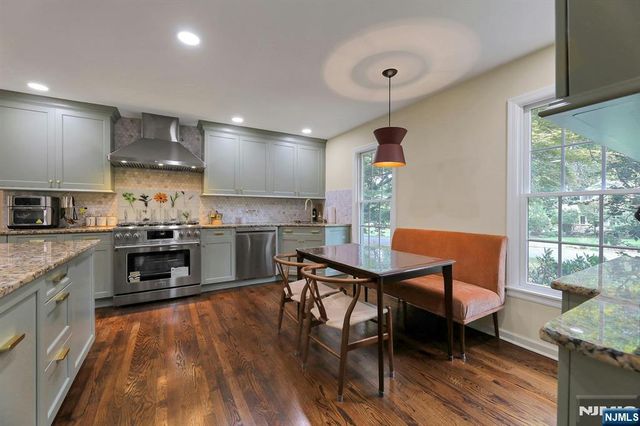 51 Millbrook Circle, Norwood, NJ 07648