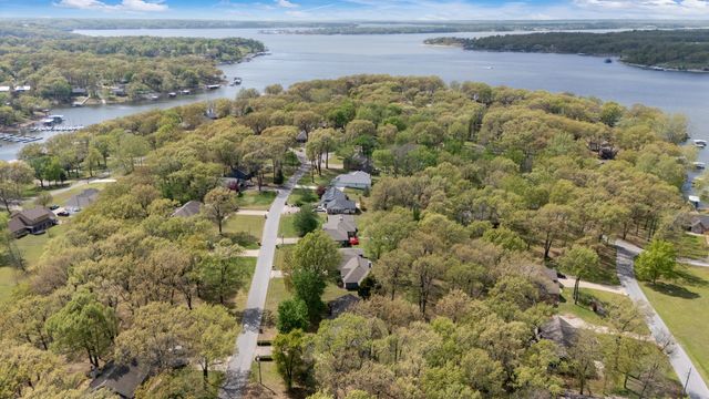 3112 Buffalo Lane, Grove, OK 74344