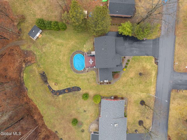 79 Dewey Avenue, Halfmoon, NY 12118